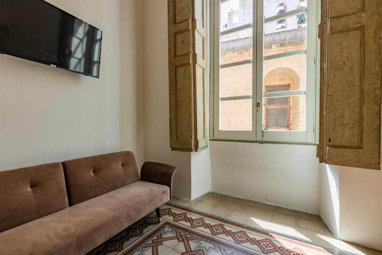 مبيت وإفطار غالّيبولي Palazzo Balsamo المظهر الخارجي الصورة
